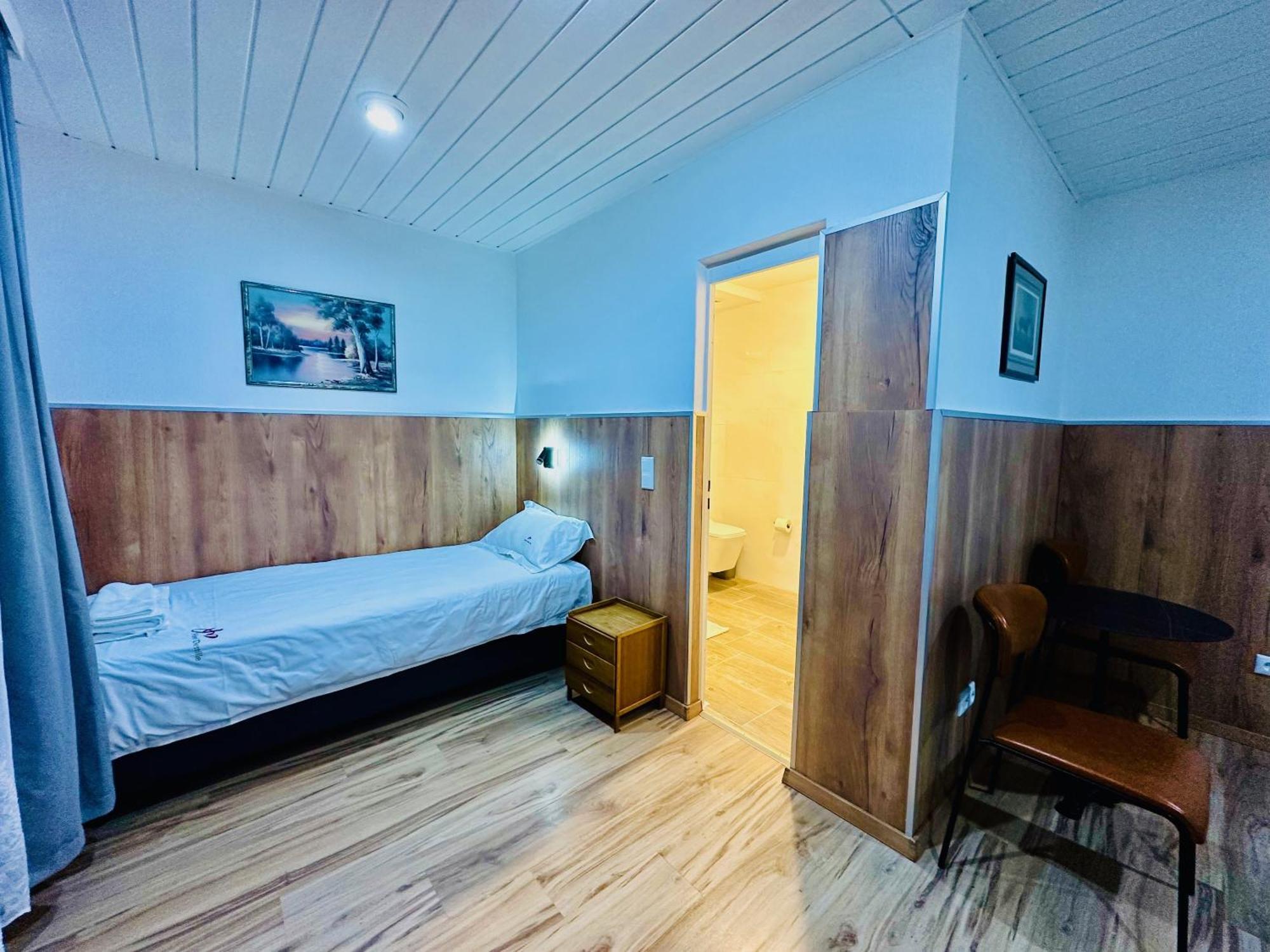 Hotel Destille Dormagen Bilik gambar
